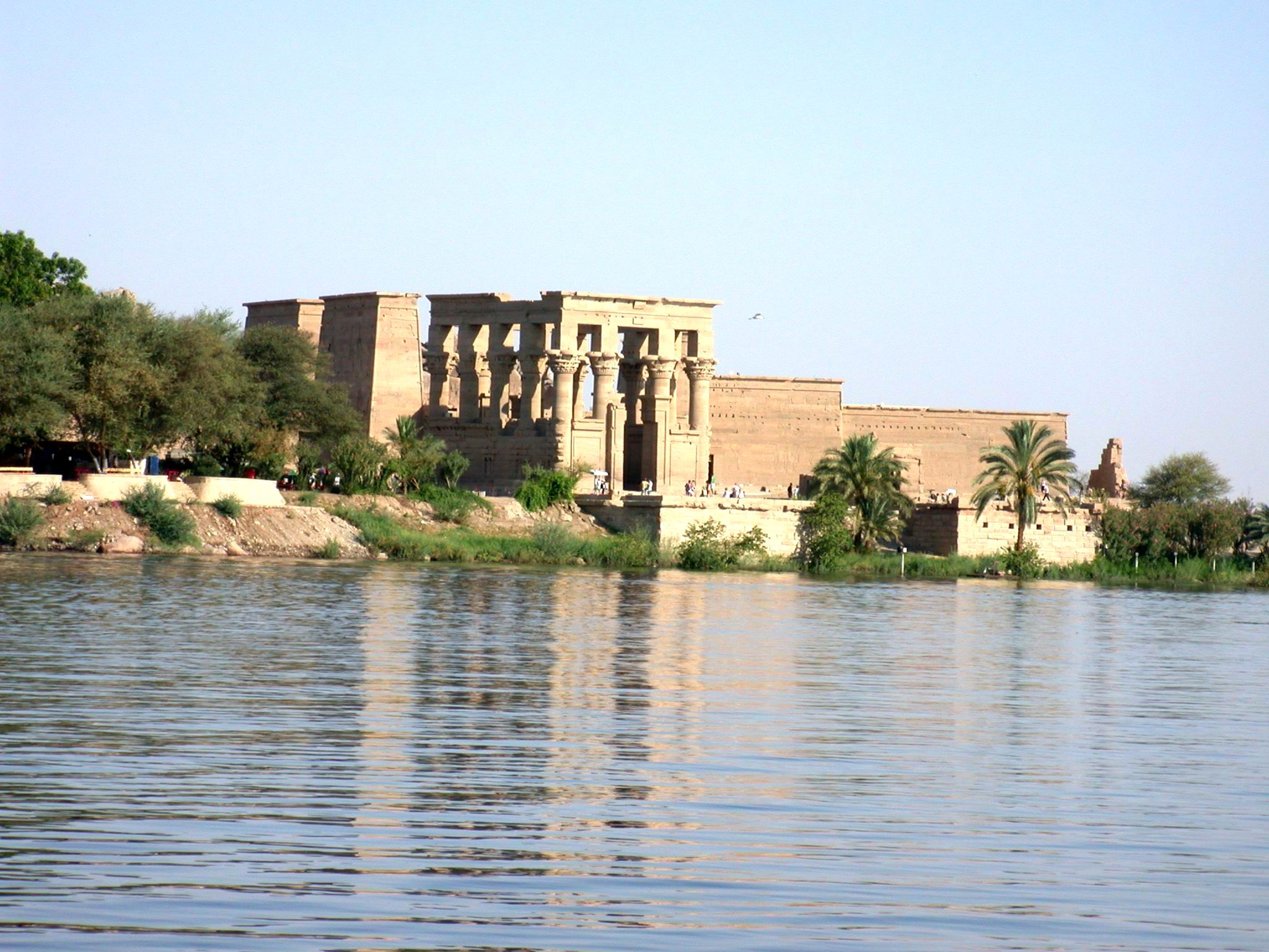 Templo de Isis en File